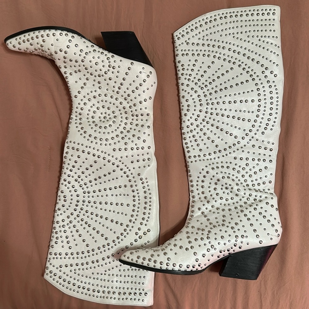 Studded white cowgirl boots